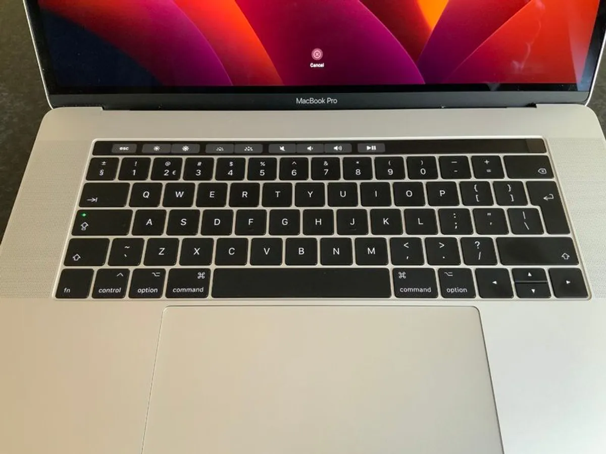 MacBook Pro 2017 A1707 2.9Gb 16GB 512GB 15in screen - Image 4
