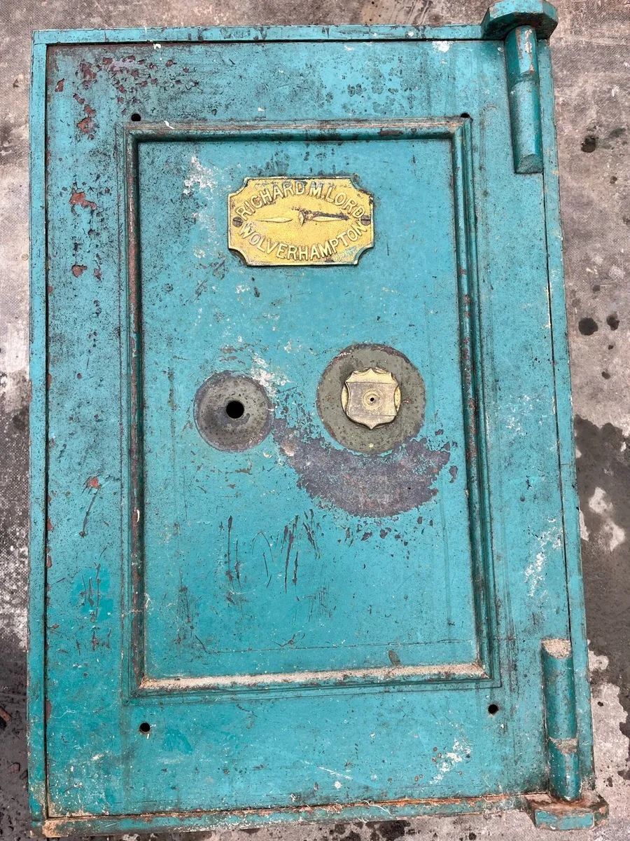 Safe