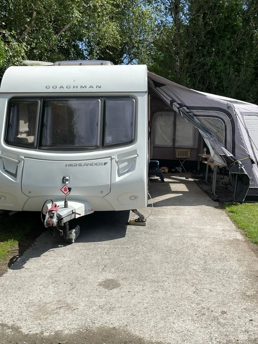 Caravan - Image 1