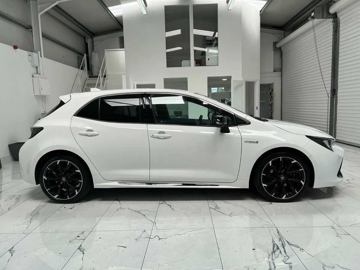 Toyota Corolla 2021 Gazoo Racing Sport Hatchback - Image 3
