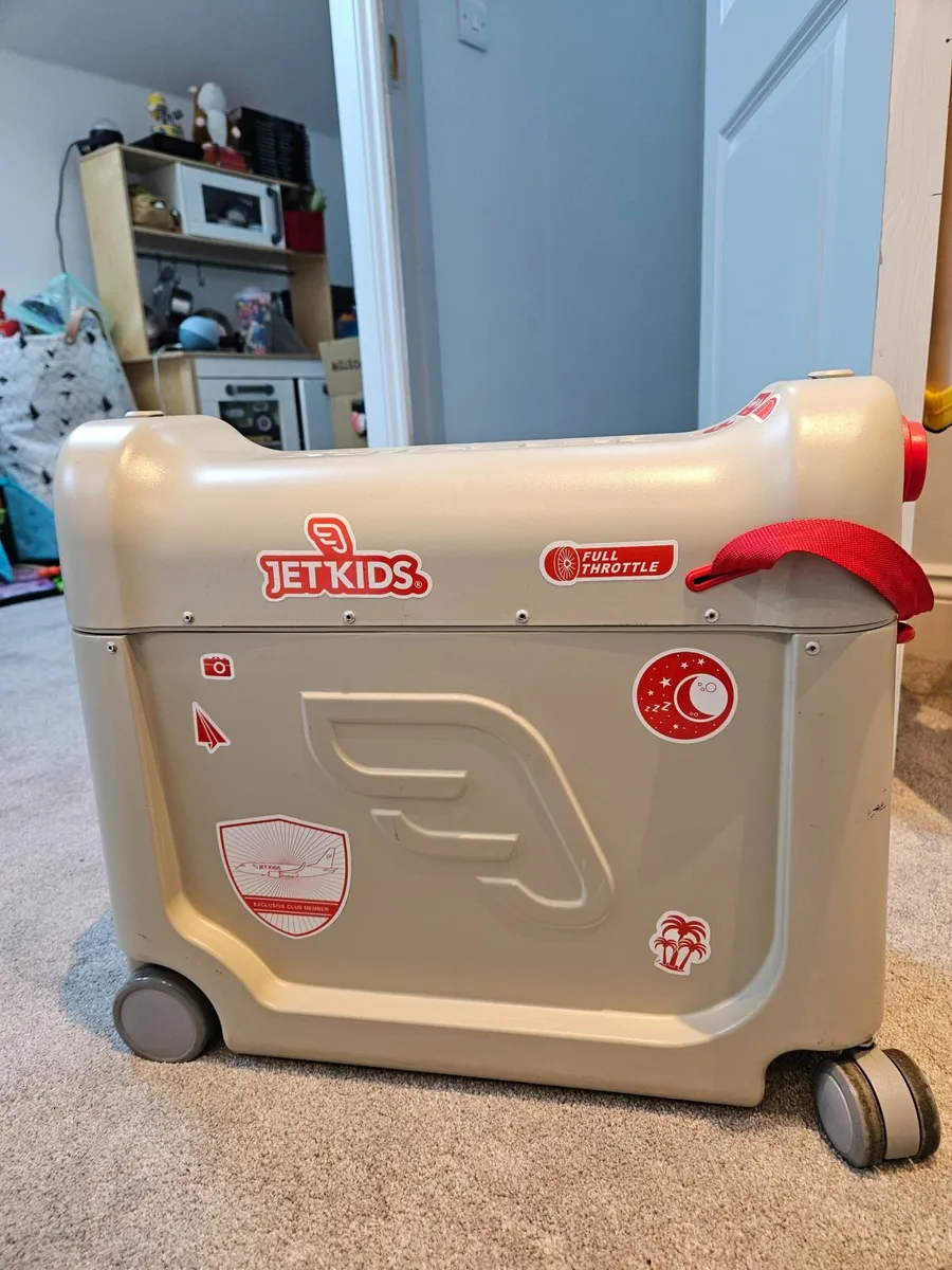 STOKKE Jetkids - travel luggage - Image 1