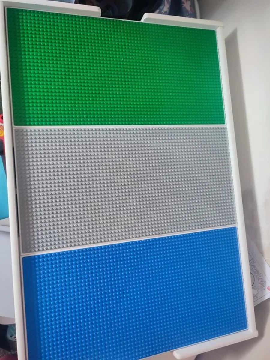 Lego play and storage table - Image 2