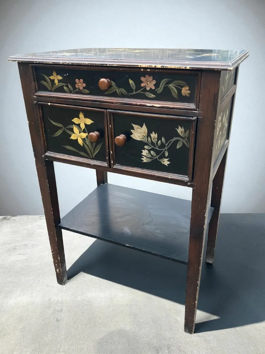 Console Table / Lamp Table / Side Table - Image 1