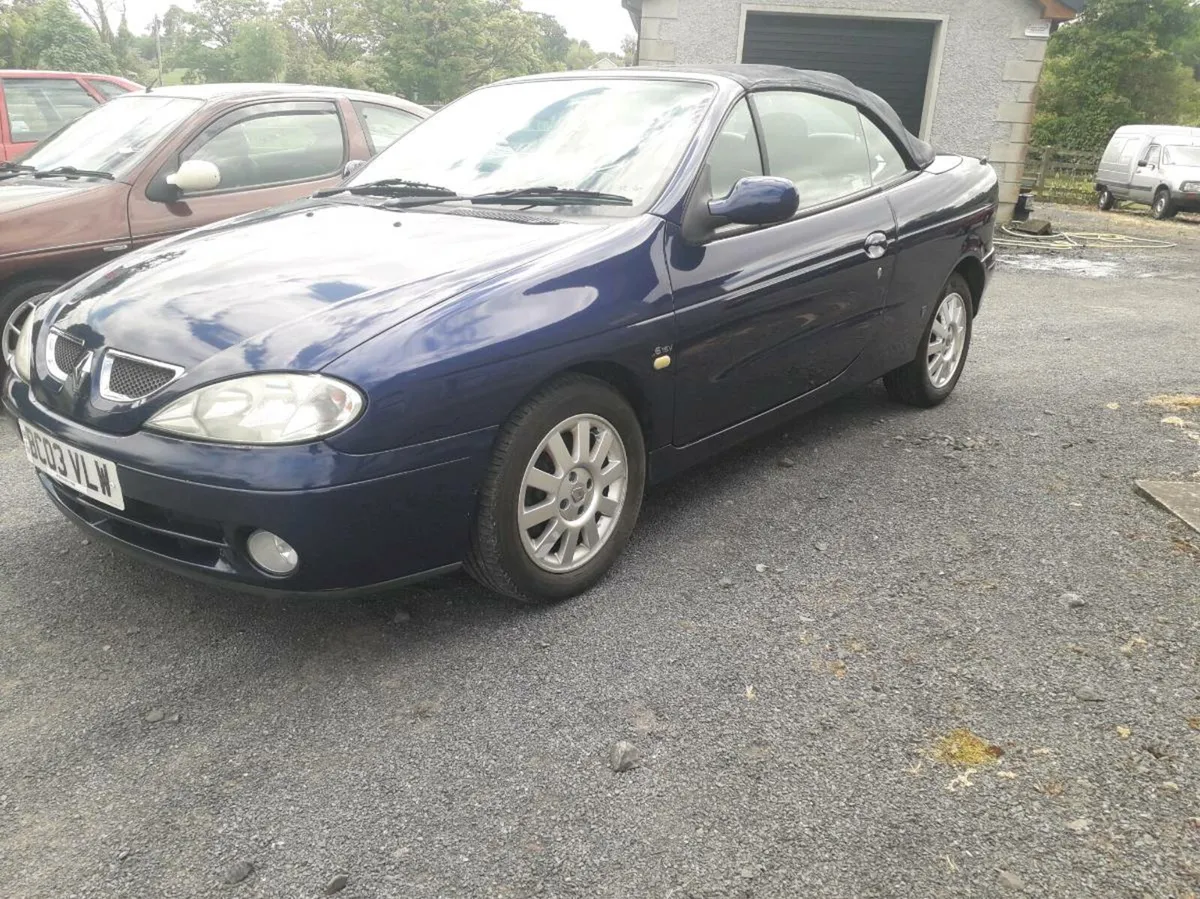 Renault Megane Fiji convertible - Image 2