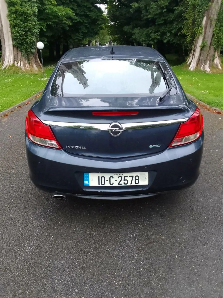 2010 opel insignia - Image 4