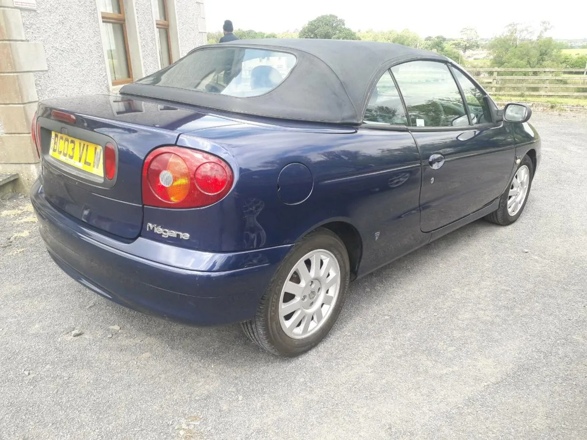 Renault Megane Fiji convertible - Image 3