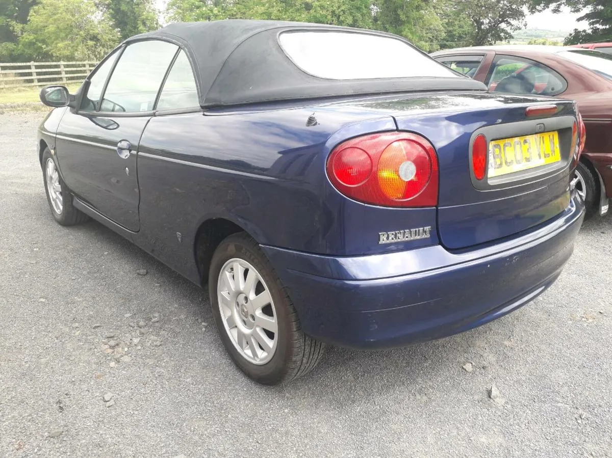 Renault Megane Fiji convertible - Image 4