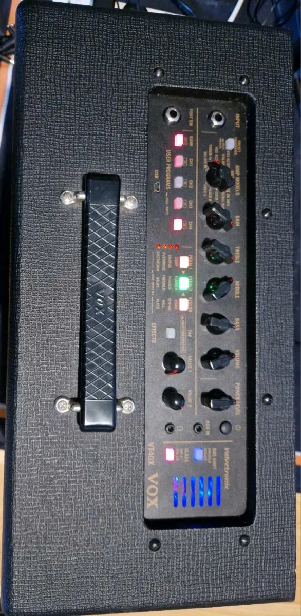 Vox Valvetronix VT40X Guitar Amplifier - Image 2