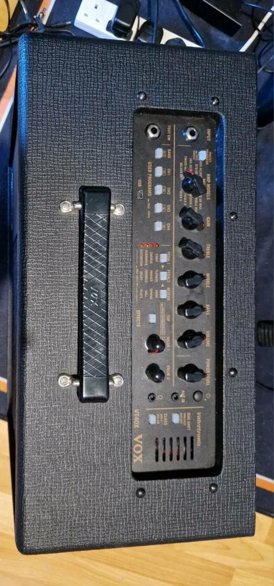 Vox Valvetronix VT40X Guitar Amplifier - Image 3