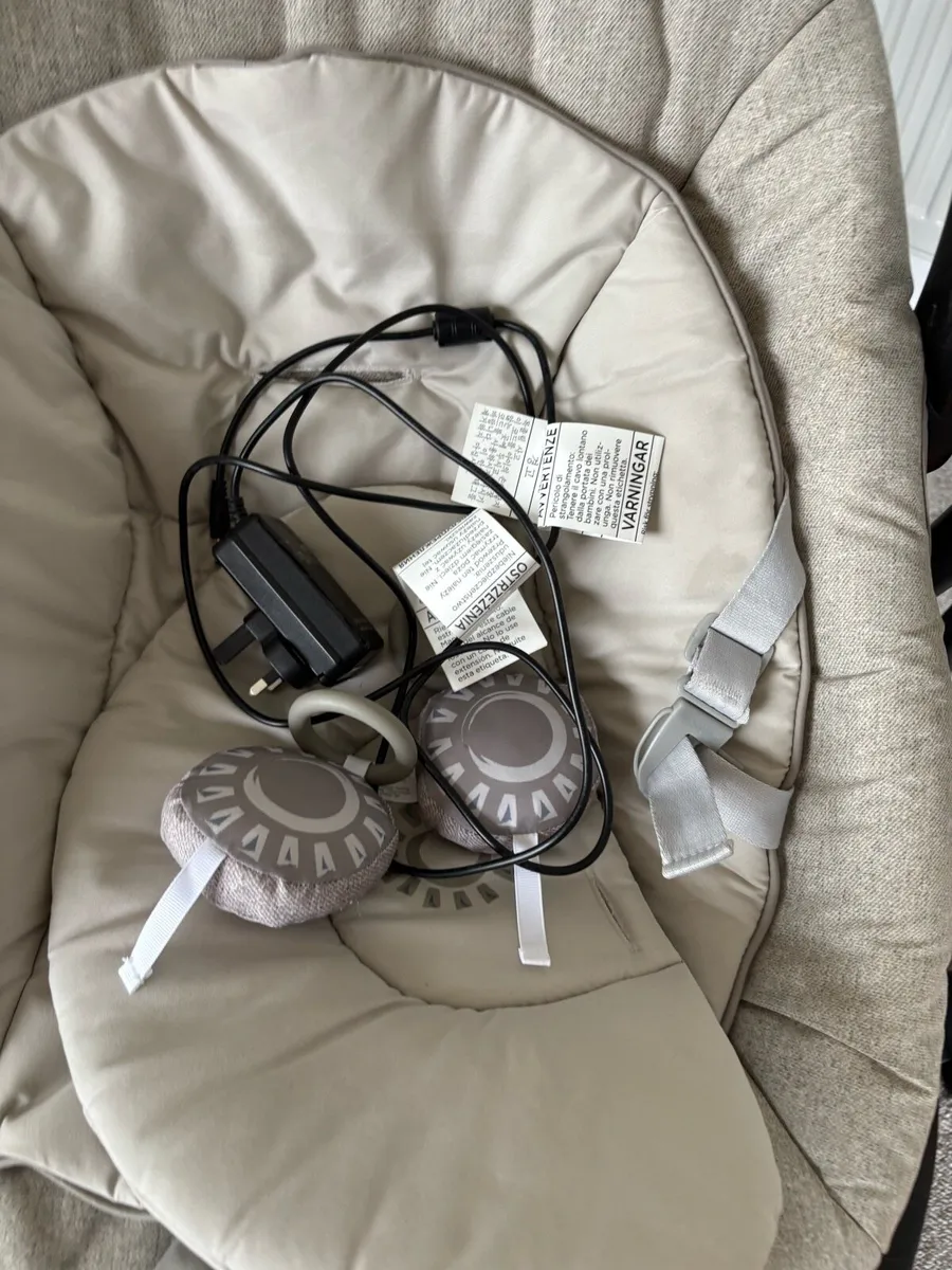 Joie Serina 2 in 1 Infant Swing and Rocker - Image 2
