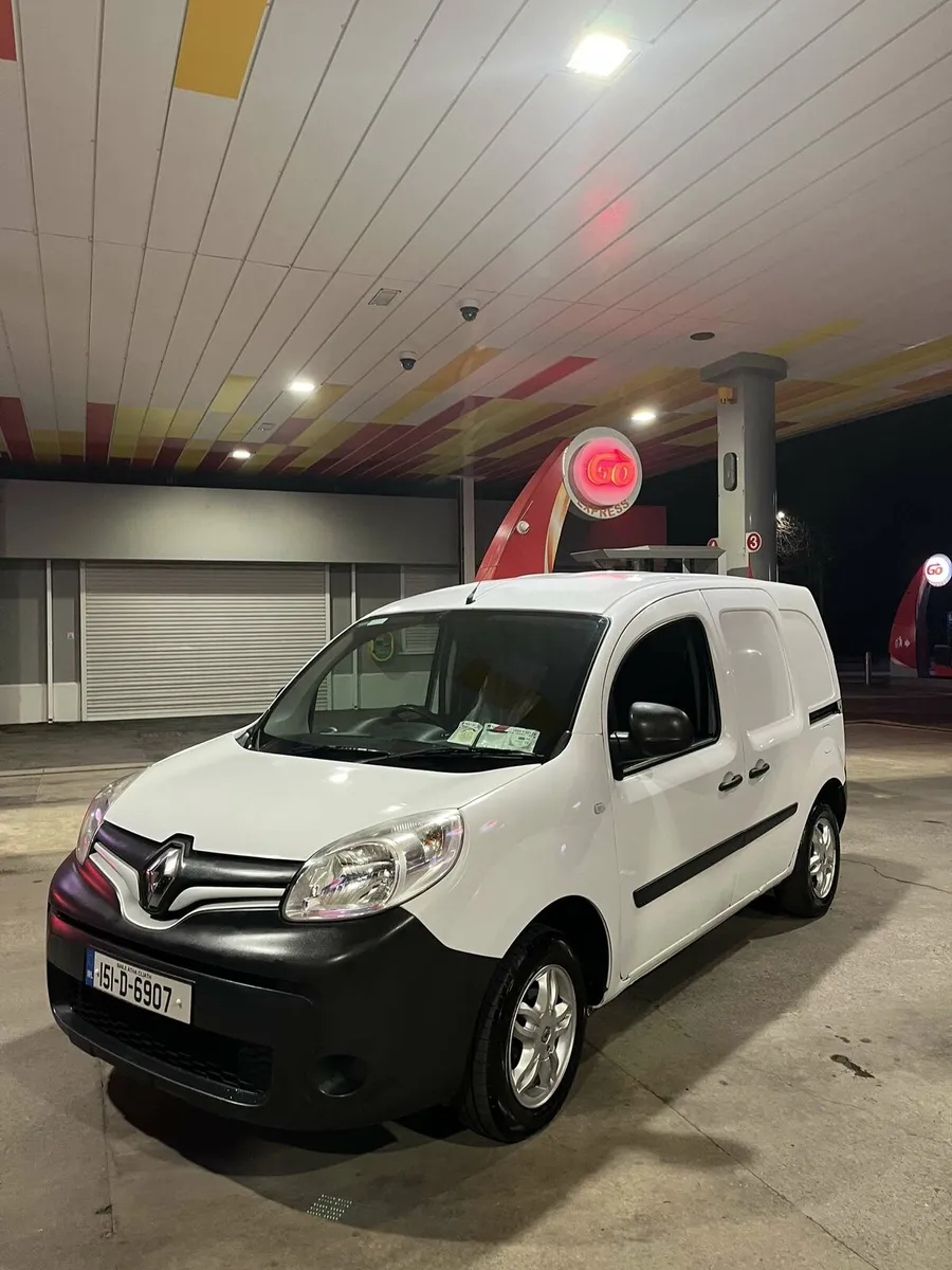Renault kangoo 1.5 Tested April 26 - Image 2
