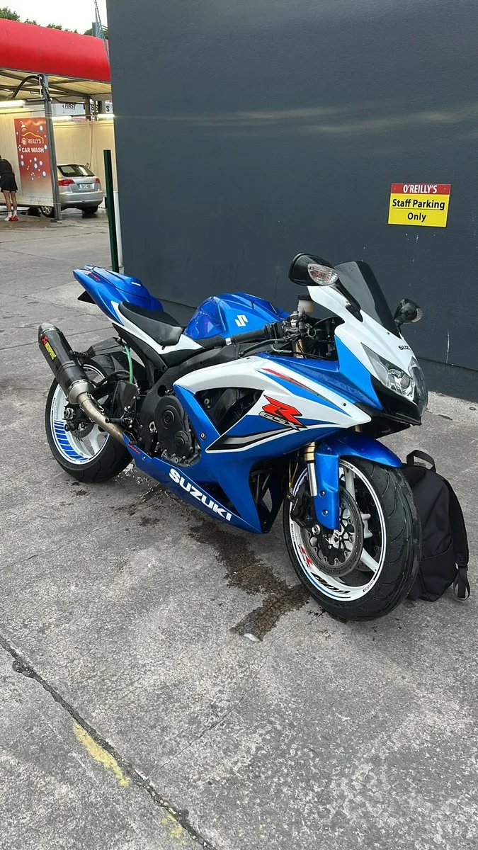 🔹Suzuki Gsxr 600 k8🔹 - Image 1