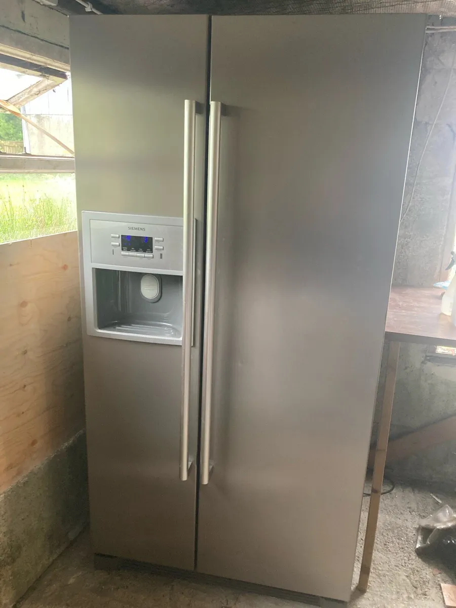 fridge/freezer - Image 1