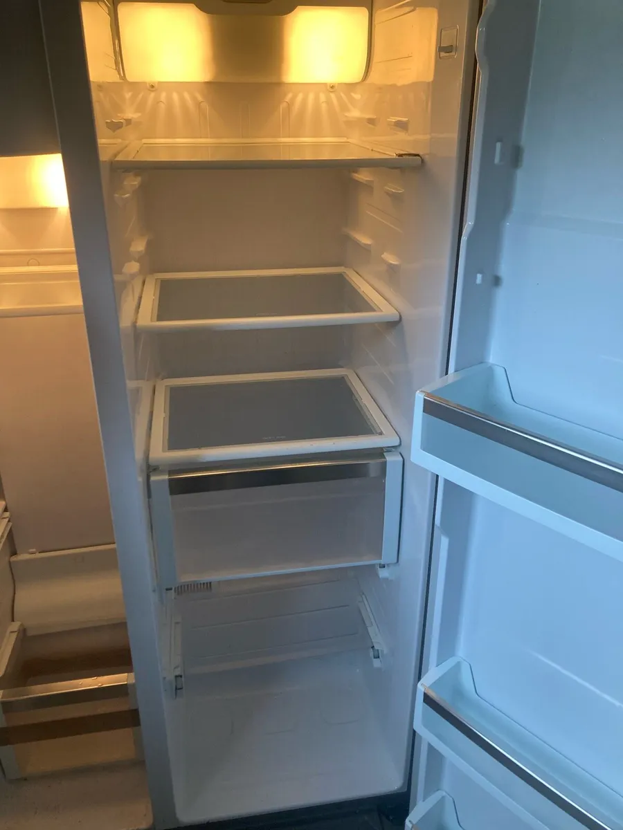 fridge/freezer - Image 4