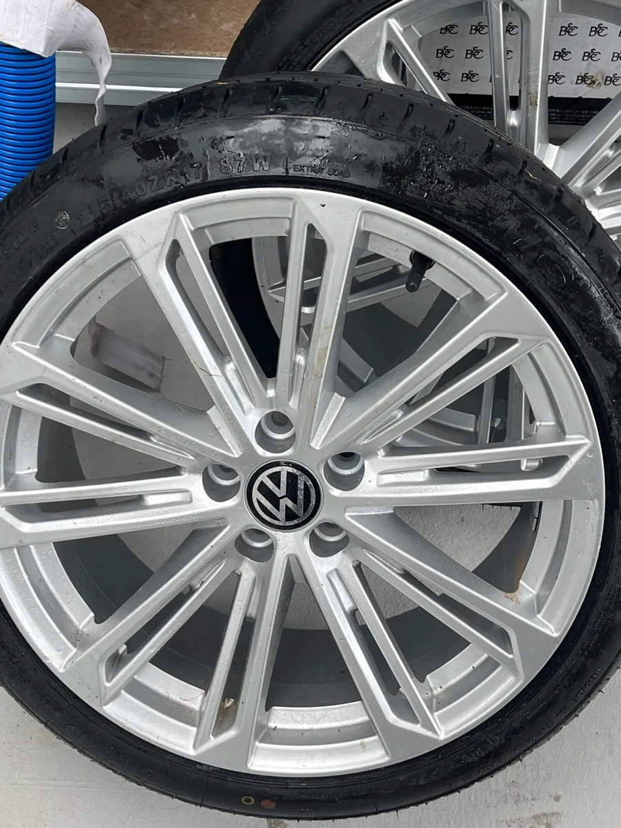 18 inch VW alloy wheels - Image 3