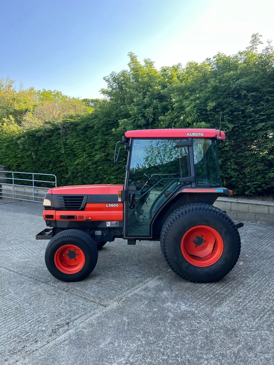Kubota L3600 Compact Tractor - Image 4