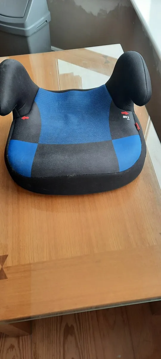Booster seat - Image 1