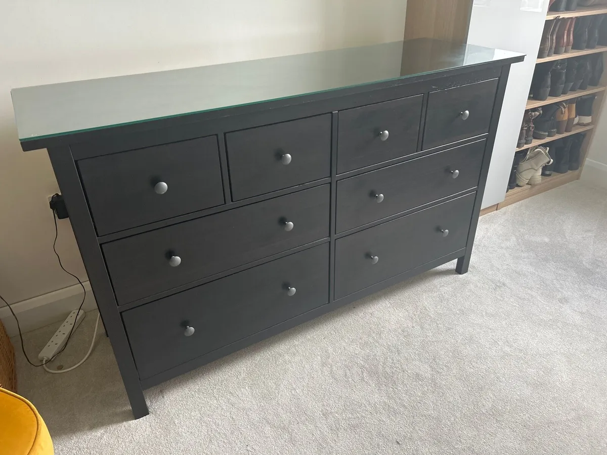 Chest of drawers - Image 1