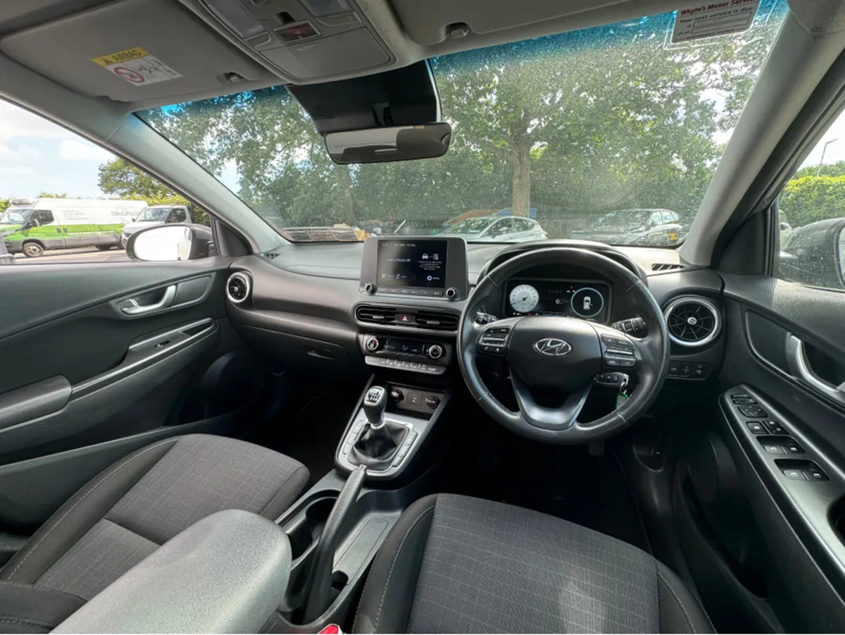 Hyundai KONA Kauai Executive | 1.0 | 5DR - Image 3