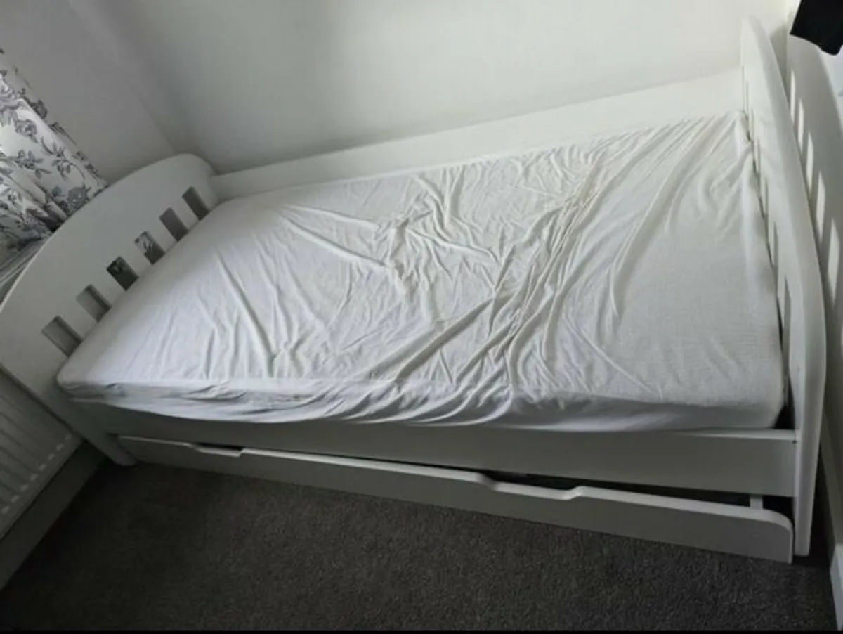 Single bed