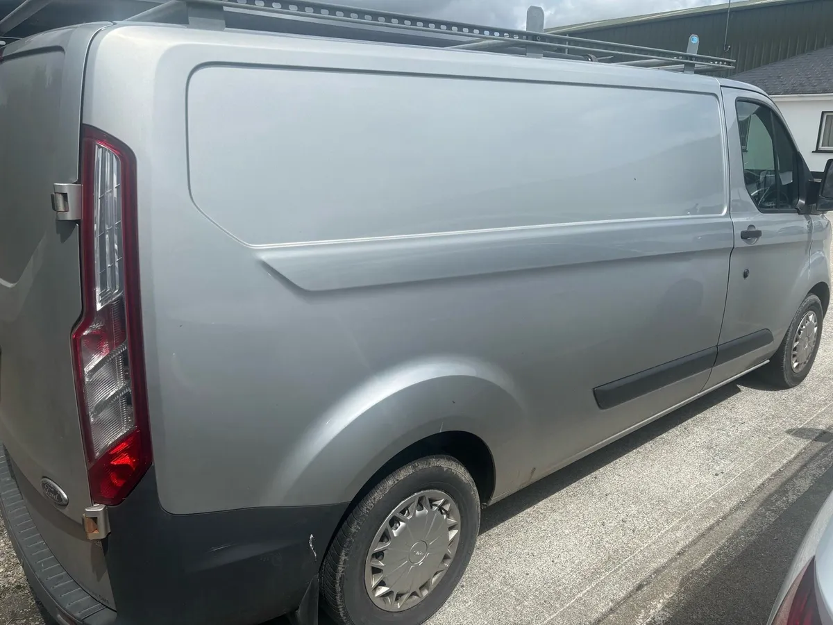 Ford transit custom van - Image 4