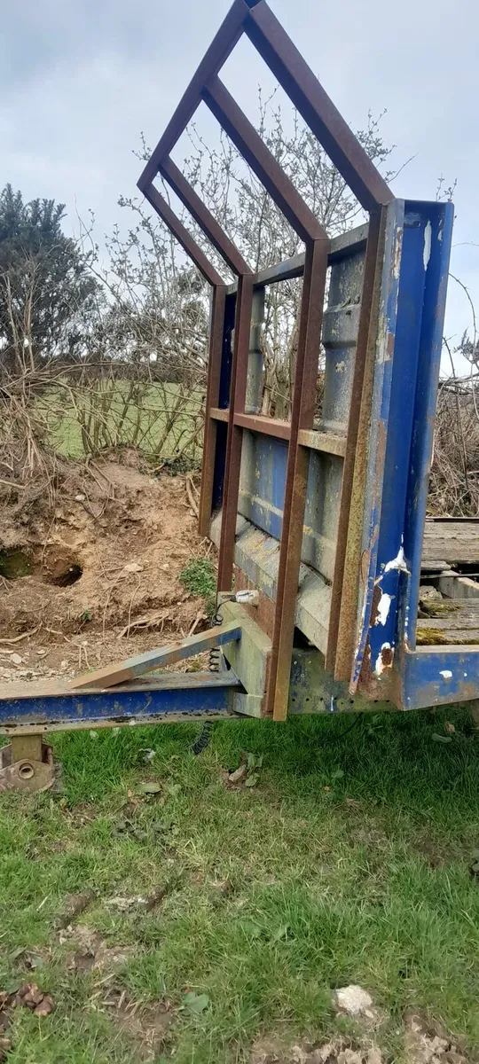 Bale Trailer - Image 1