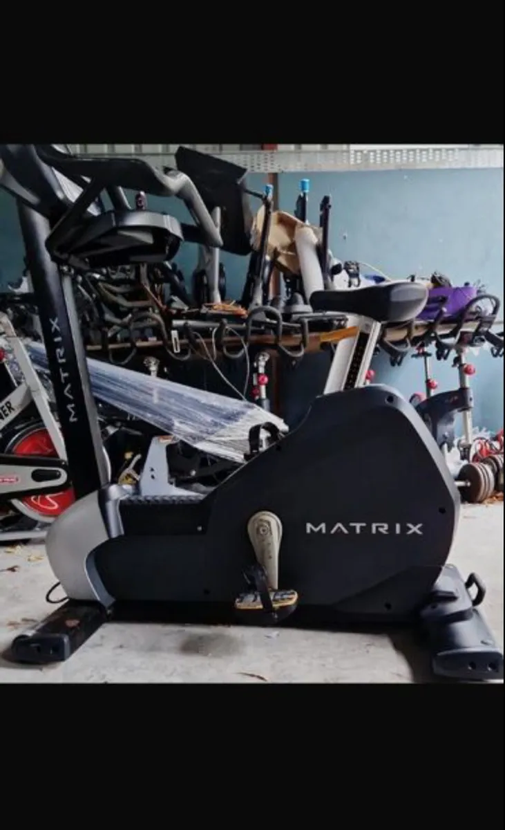 MATRIX INTERACTIVE EXCERSISE BIKE - Image 1