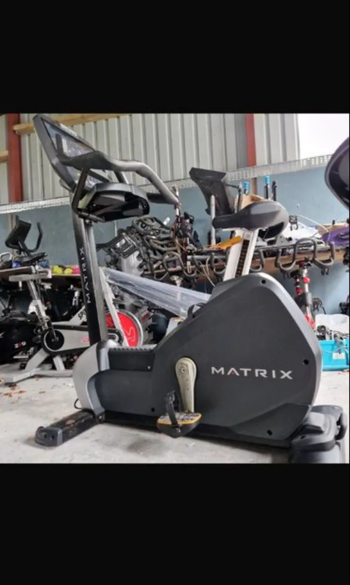 MATRIX INTERACTIVE EXCERSISE BIKE - Image 2
