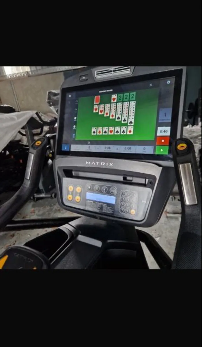 MATRIX INTERACTIVE EXCERSISE BIKE - Image 3