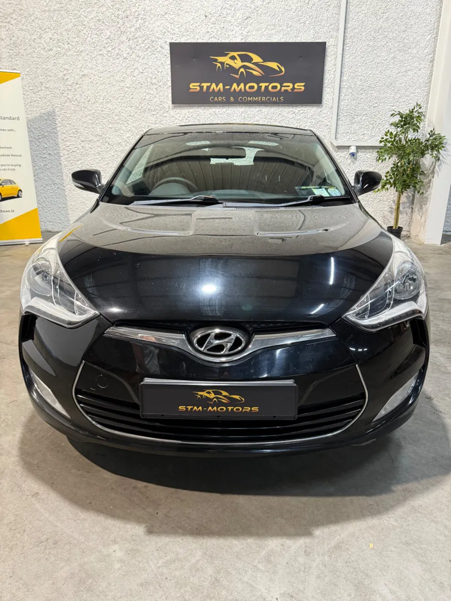 Hyundai Veloster 2013 Petrol New NCT - Image 2