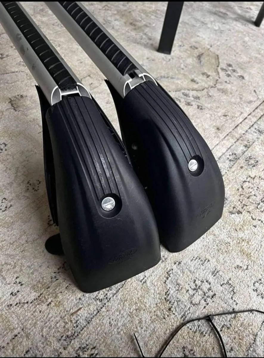 Ford Focus Roof Bars - Image 2