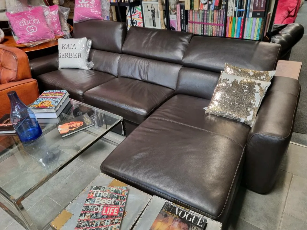 Leather corner unit