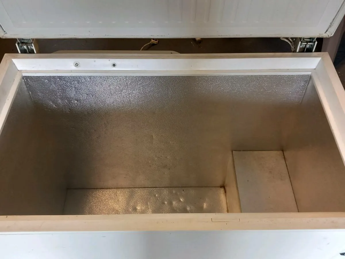 Chest freezer - Image 1
