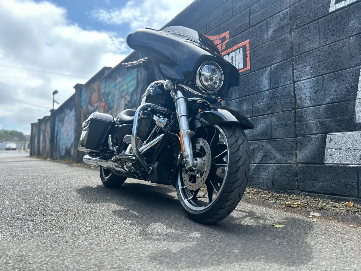 2022 HARLEY-DAVIDSON Street Glide - Image 4