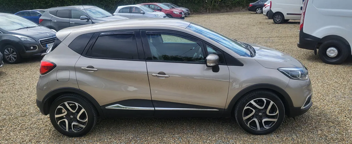 Automatic Renault Captur diesel - Image 1