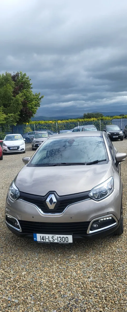 Automatic Renault Captur diesel - Image 2