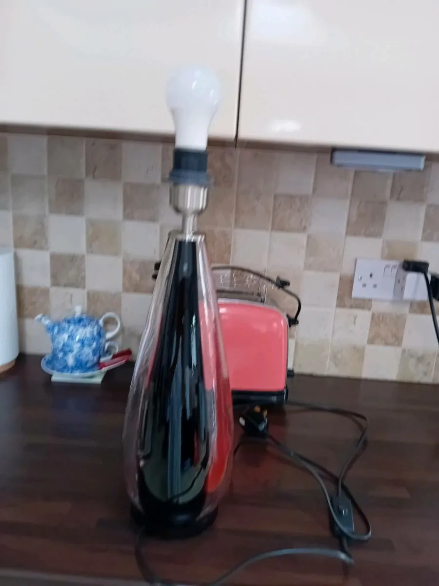 TABLE LAMP ELECTRC.