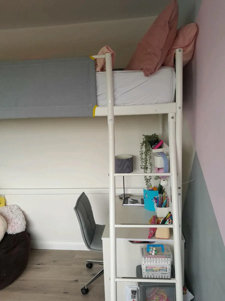 Kids loft bed - Image 2