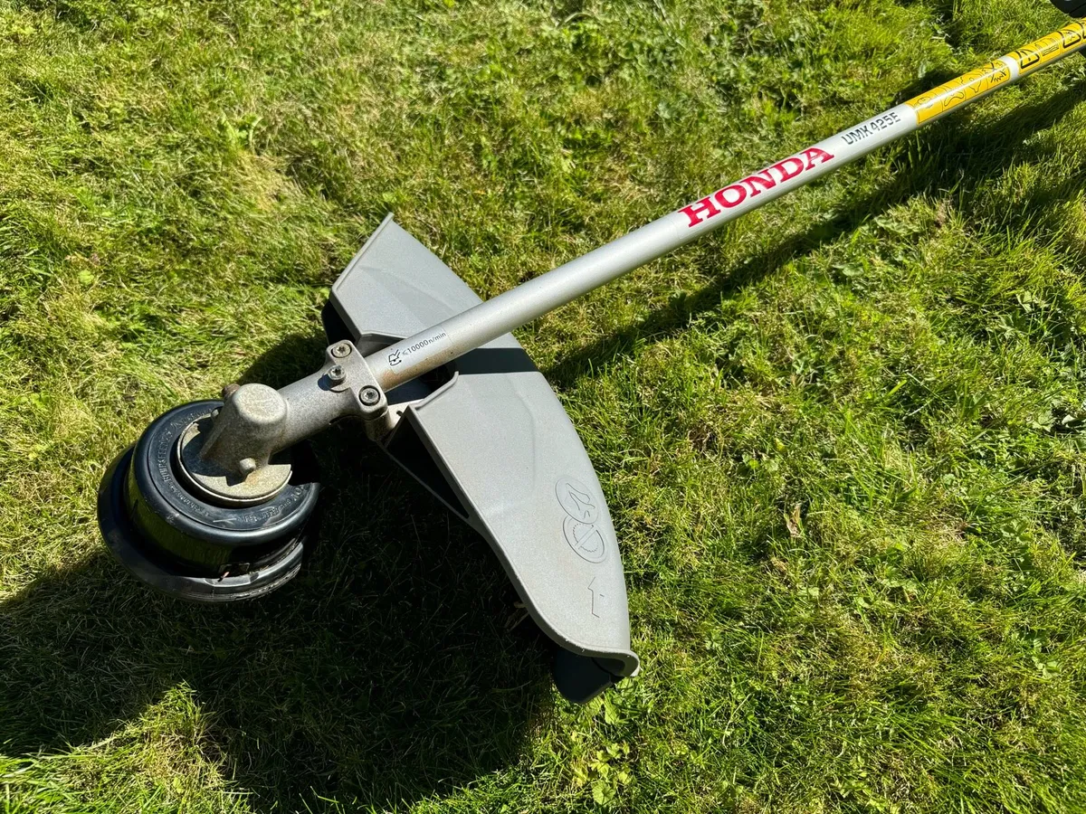 Honda UMK 425E Brushcutter - Image 3