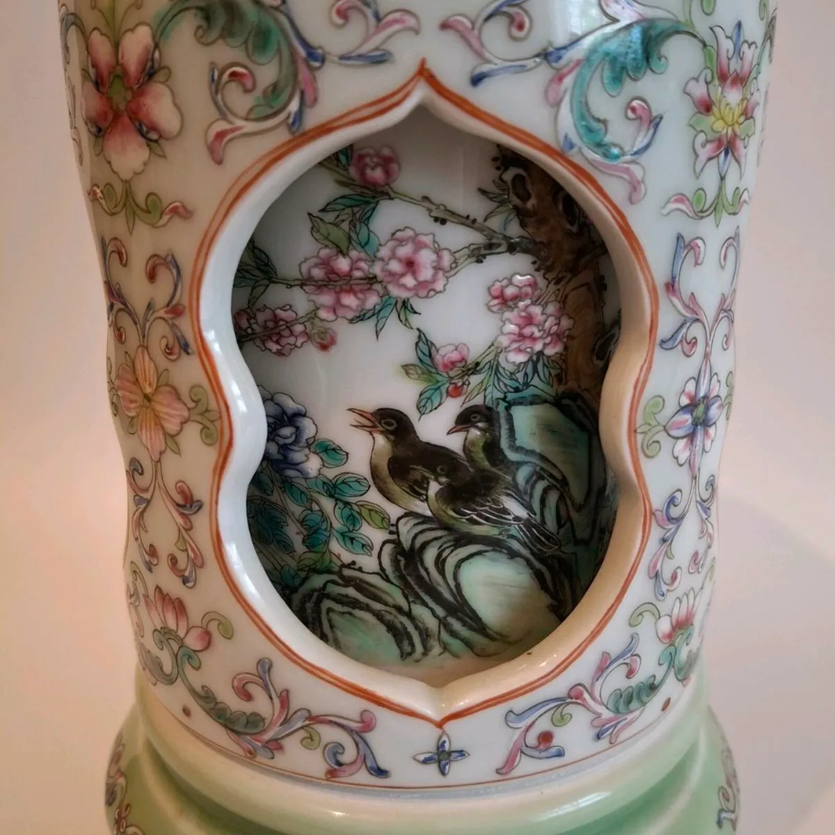 Foo Dog Rotating Lidded Pot - Image 2