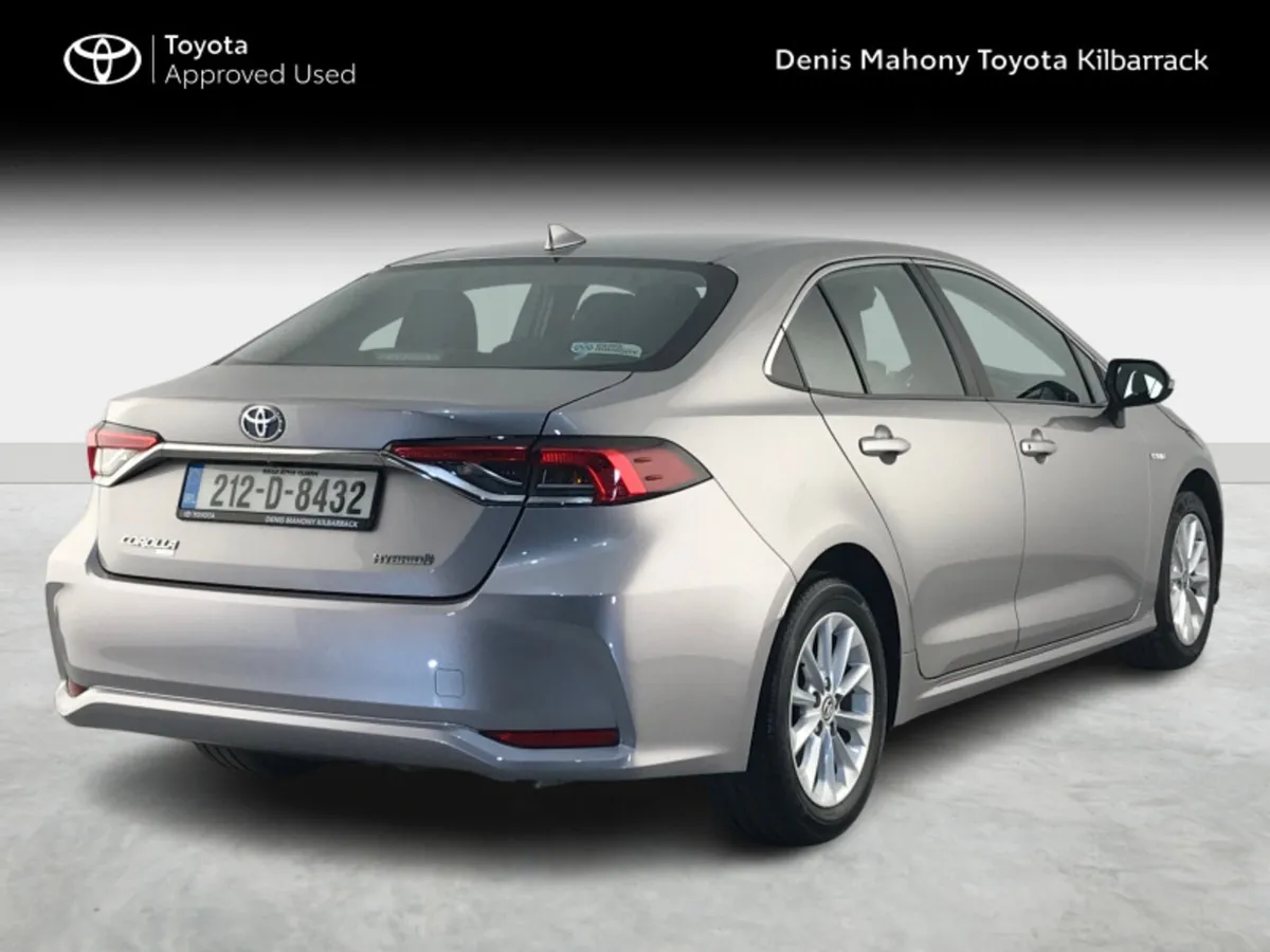 Toyota Corolla HYBRID LUNA SALOON - Image 2