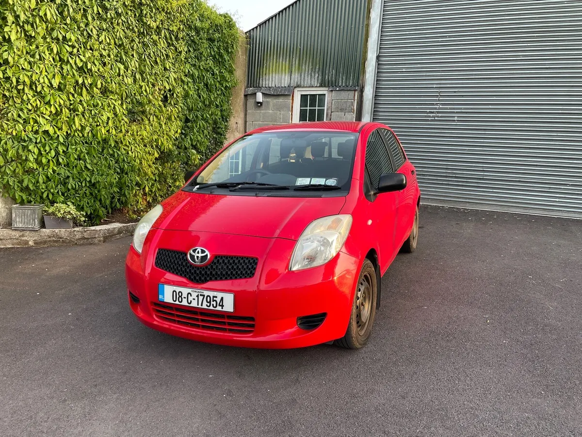 2008 Toyota Yaris - Image 1