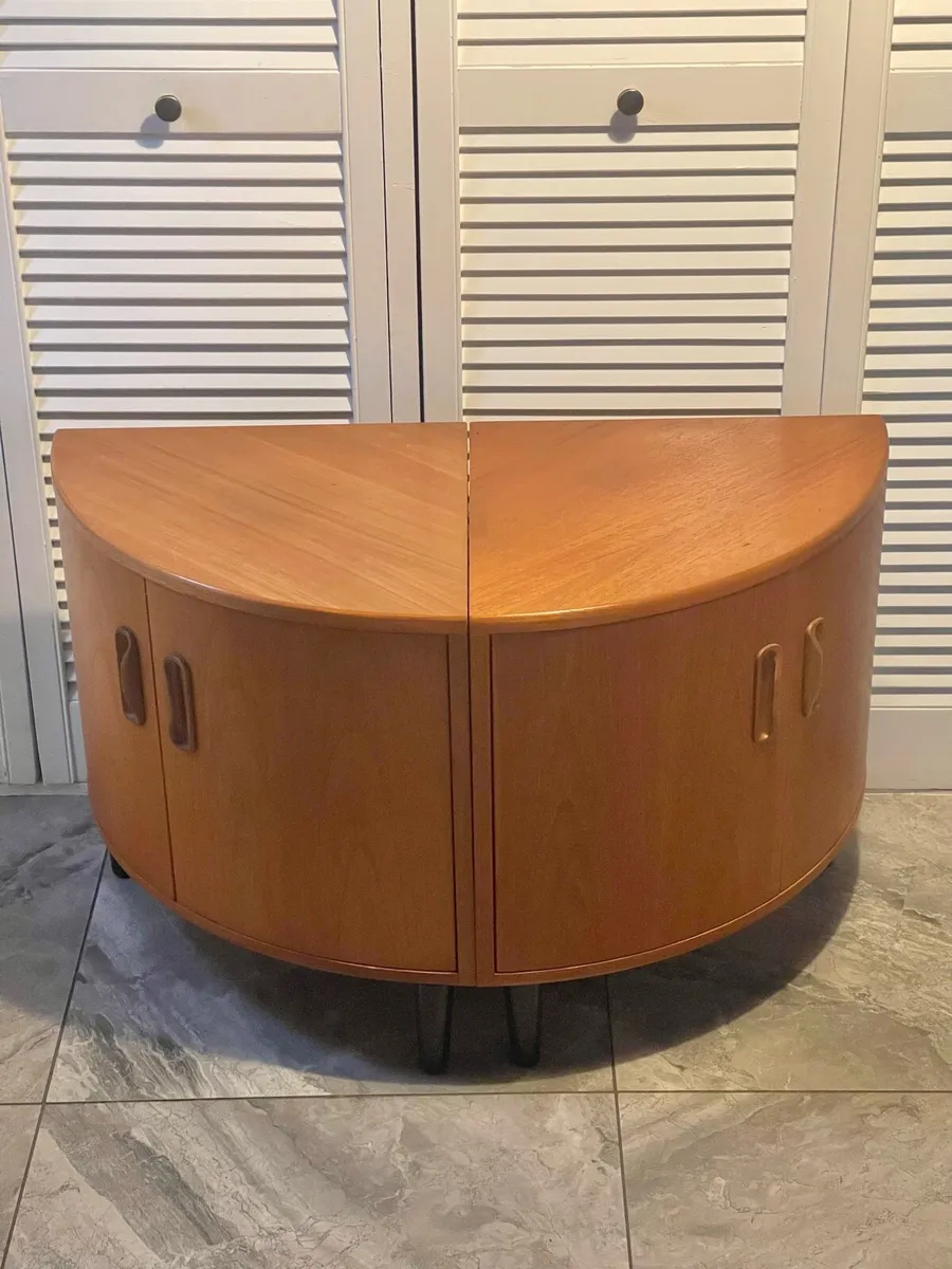 Mid century G Plan bedsides - Image 4