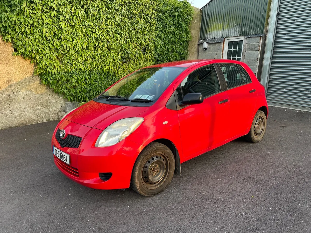 2008 Toyota Yaris - Image 2