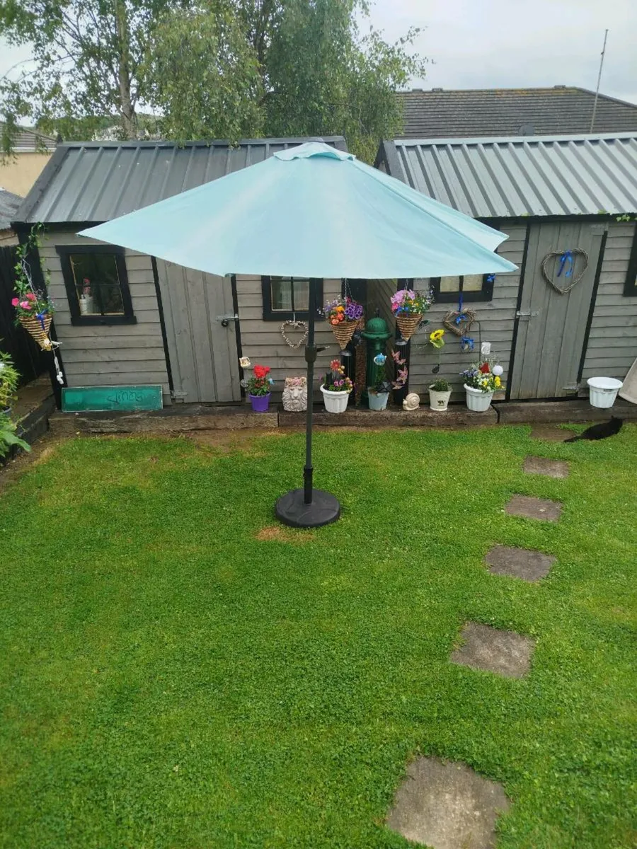 Parasols - Image 1