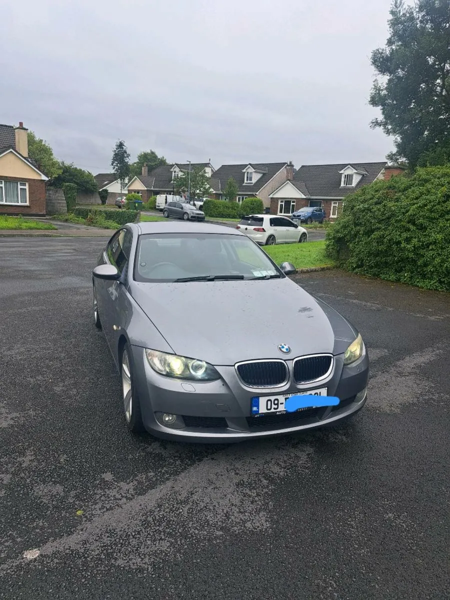 09 BMW 3 Series - Image 4