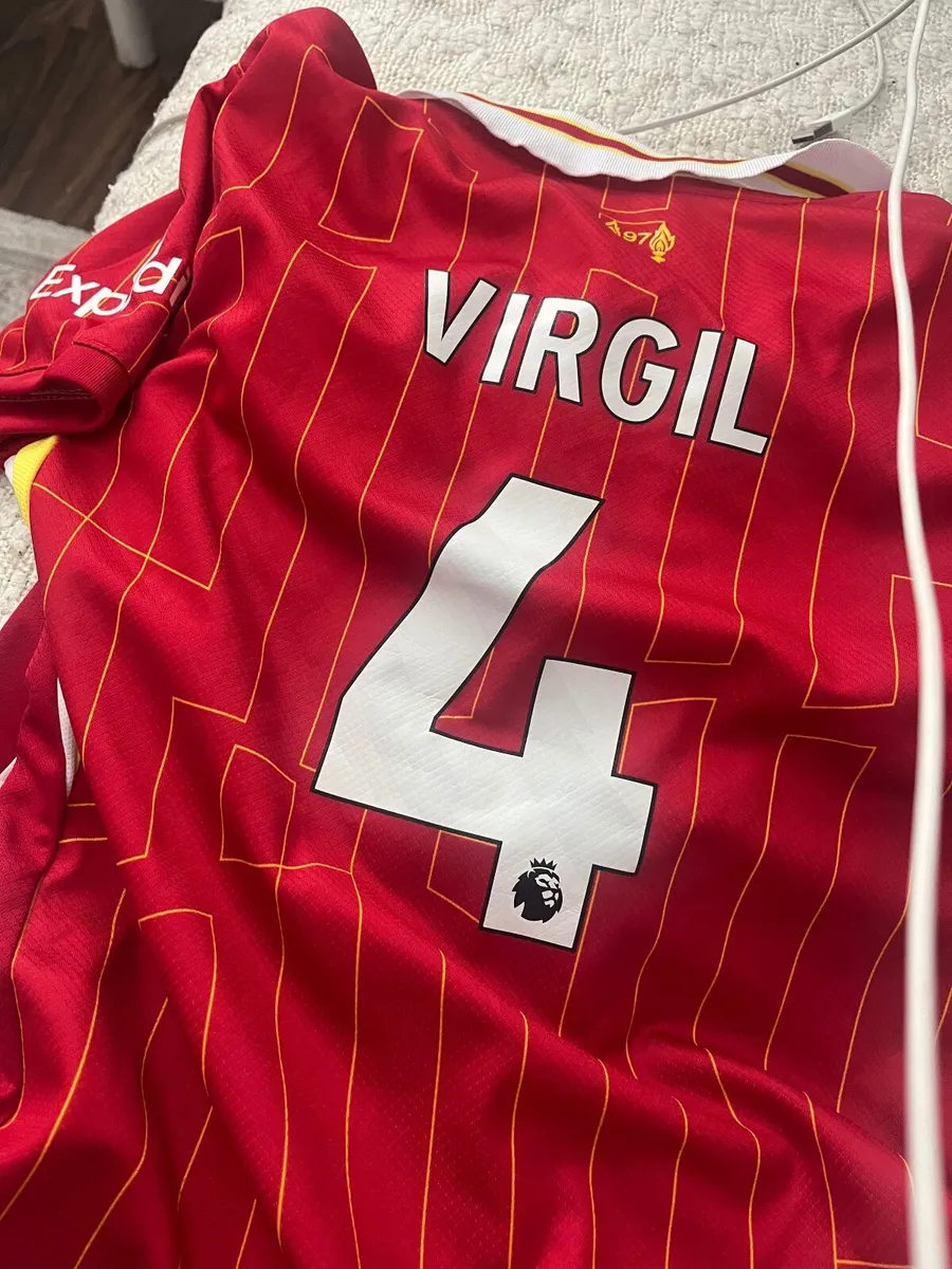 Liverpool jersey - Image 3