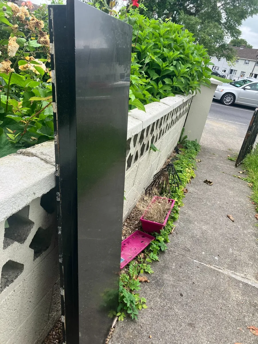 Black granite slab - Image 3