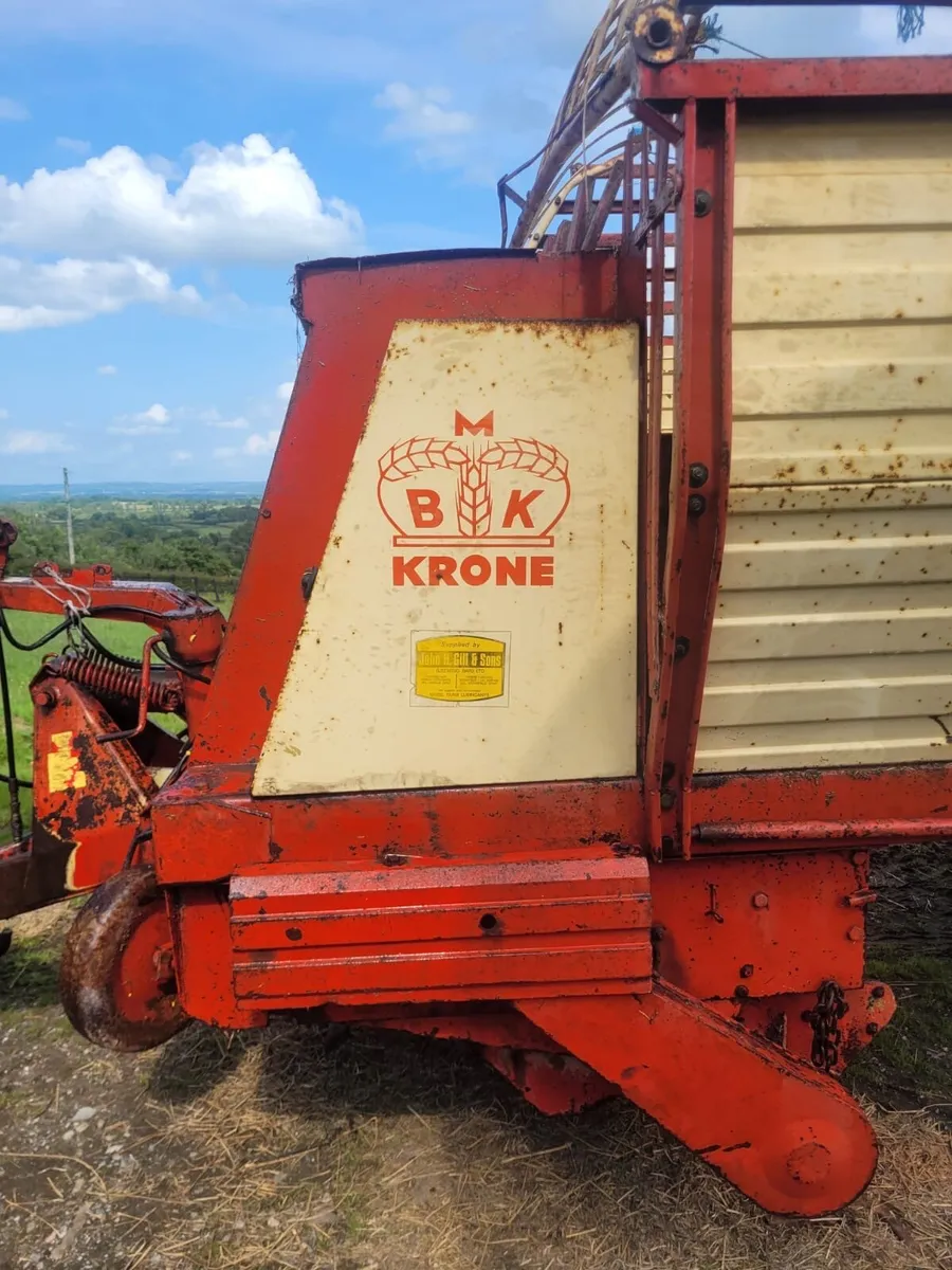 Vintage silage wagon - Image 1