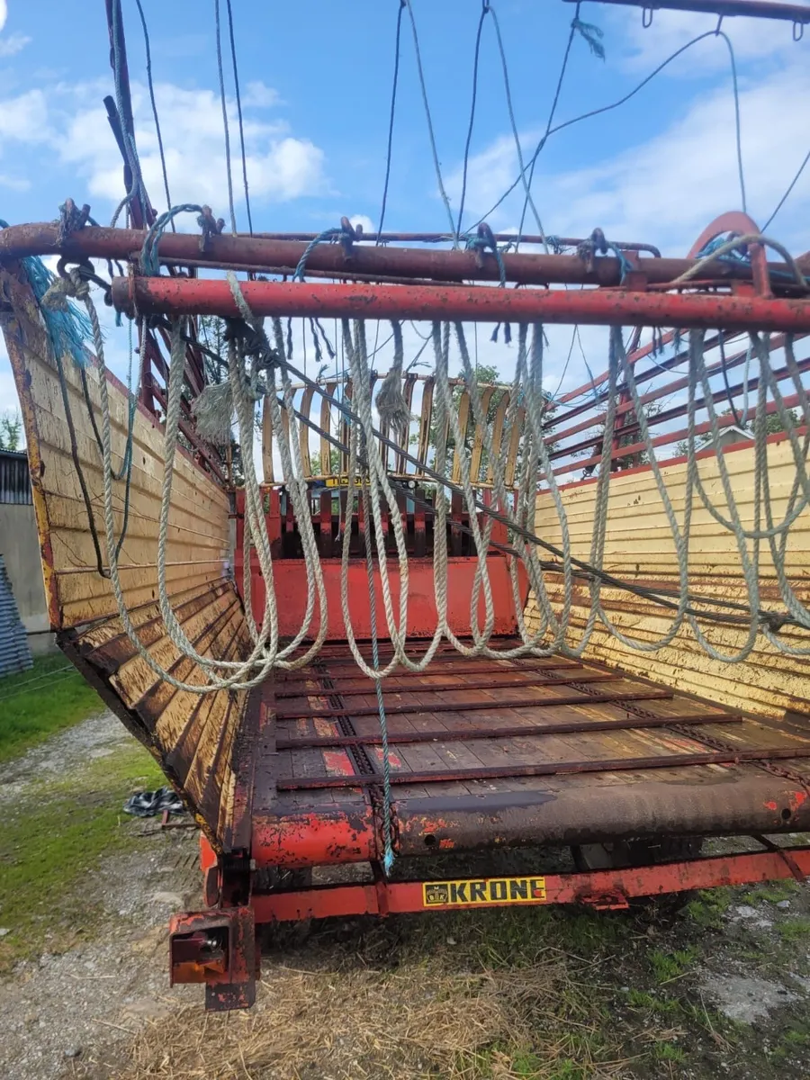 Vintage silage wagon - Image 3